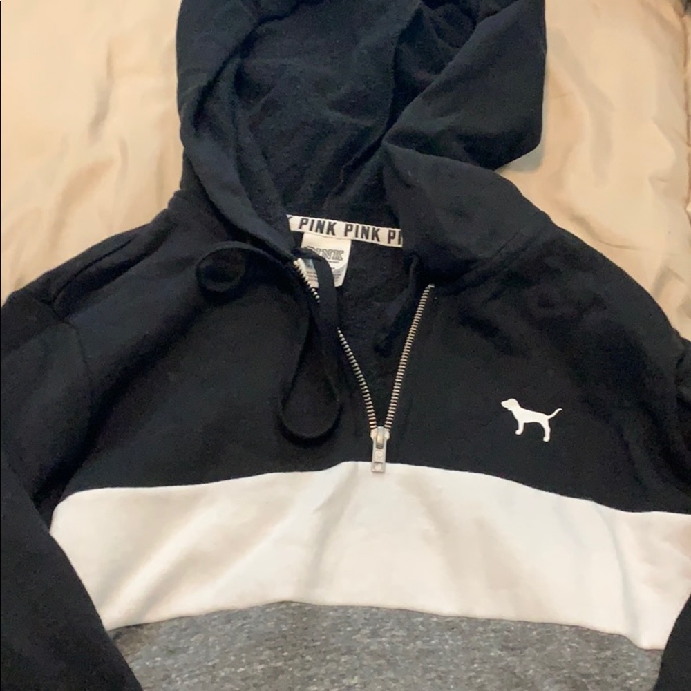 Women’s hoodie